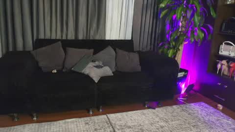 aliciawonderxx online show from May 31, 12:49 am
