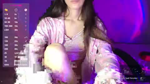 Mia online show from February 13, 7:31 pm