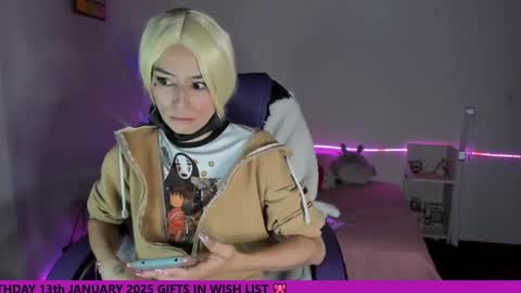 Snapshot of alien_universe chatting on December 17, 11:49 pm Aiko Independent Model online show from December 17, 11:49 pm