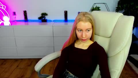 Alina online show from November 30, 6:39 am
