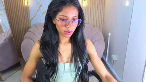 alina_b_ online show from July 7, 12:52 pm