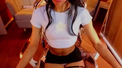 alina_b_ online show from July 22, 8:21 pm