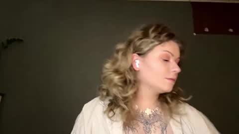 Alina online show from March 19, 1:04 pm