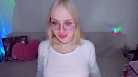 alinaocean online show from February 13, 7:37 pm