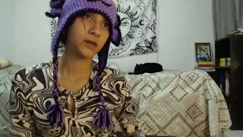 Snapshot of alinawoolf_ chatting on March 5, 5:50 am  Ali  online show from March 5, 5:50 am