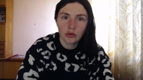 AlinaxJames online show from May 6, 1:59 pm