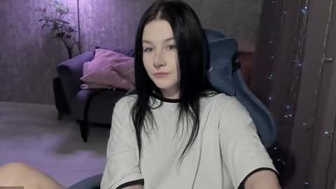 Aline Greeeen online show from October 24, 1:29 pm