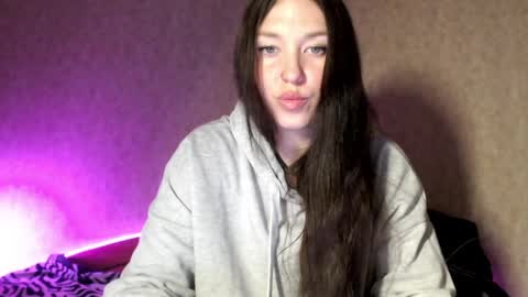 alisaadoll online show from May 5, 1:47 pm