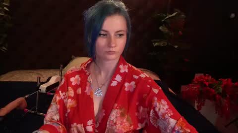 alisagrace online show from June 18, 12:32 pm