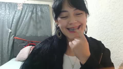 alisha_9997 online show from March 2, 10:23 pm