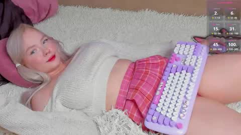 Snapshot of alishaboomboom chatting on September 22, 1:31 pm Alisha online show from September 22, 1:31 pm