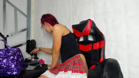 alishaevans_rs online show from June 24, 5:34 pm