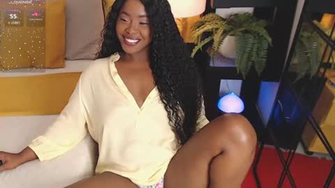 Snapshot of alishaweir chatting on September 29, 8:36 pm Luna online show from September 29, 8:36 pm