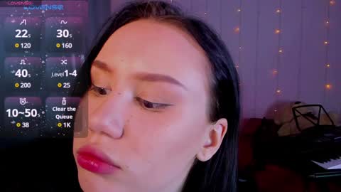 Snapshot of alisia_mars chatting on January 18, 2:02 pm Alisia online show from January 18, 2:02 pm