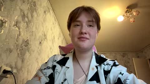 Mia online show from March 17, 3:27 pm