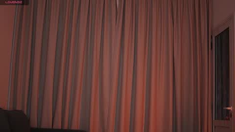 Alison  online show from December 18, 11:04 am