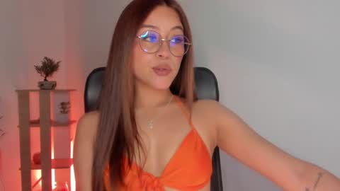 Snapshot of aliss_es chatting on January 3, 12:30 pm ALISS online show from January 3, 12:30 pm
