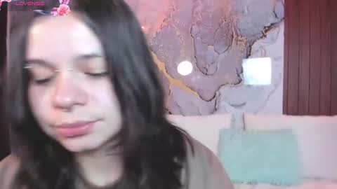 Mia online show from August 1, 4:25 am