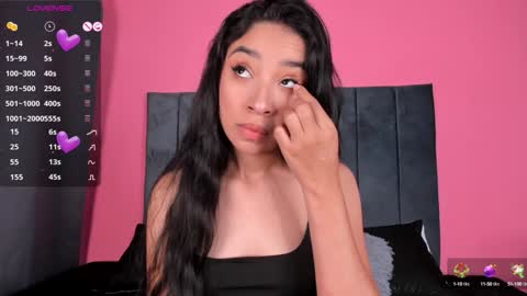 Mara  Isabel online show from December 3, 12:33 am