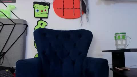 alisson0002 online show from October 26, 7:20 pm