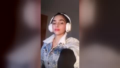 Alisson369  online show from June 17, 11:55 am