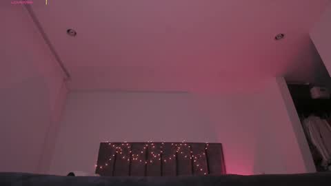    online show from November 18, 4:46 am