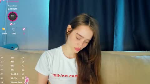 Alivia online show from May 10, 9:11 am