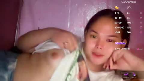 A CUTE GIRL NAME ALIYAH online show from July 19, 11:12 am