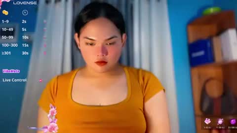A CUTE GIRL NAME ALIYAH online show from July 14, 2:00 pm