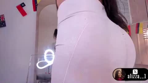 alizza_ online show from June 25, 11:56 am