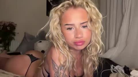 Allana online show from November 17, 6:19 pm