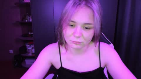 Blair online show from November 11, 5:43 pm