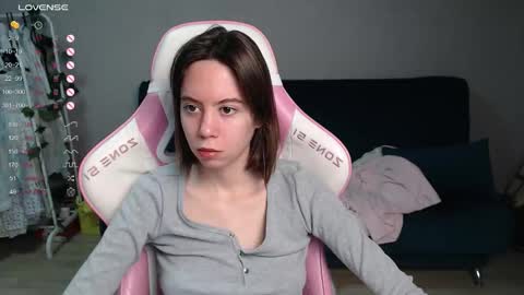 alice online show from December 18, 11:09 pm