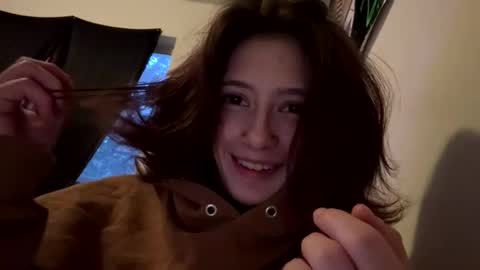 Allie Winters online show from April 17, 2:57 am