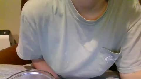 alliebearx online show from February 25, 4:44 am
