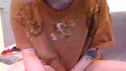 alliebearx online show from February 15, 2:47 am