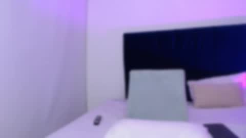 allieemod online show from January 17, 2:29 am