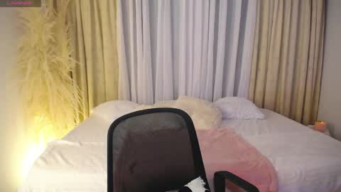 Allie  online show from May 14, 4:02 pm