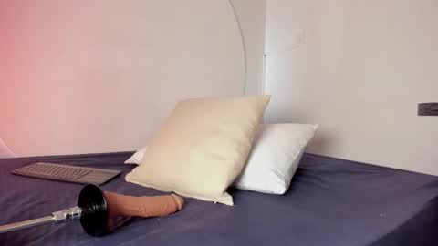 Alli  online show from November 4, 12:43 pm