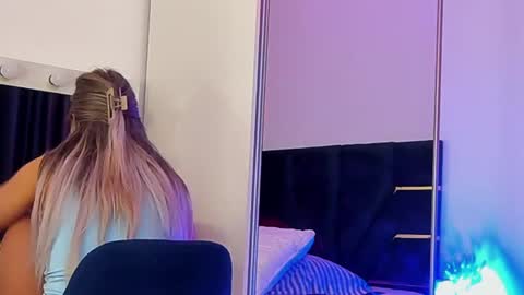 AllisonSweetie online show from July 23, 9:06 am