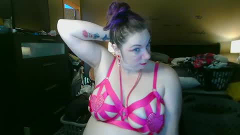 Snapshot of allnaturaltigbitties chatting on January 14, 6:17 pm Tig Bitty online show from January 14, 6:17 pm
