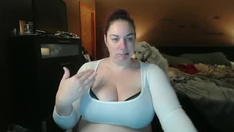 Snapshot of allnaturaltigbitties chatting on December 5, 5:17 pm Tig Bitty online show from December 5, 5:17 pm