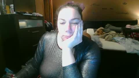 Snapshot of allnaturaltigbitties chatting on February 8, 4:14 am Tig Bitty online show from February 8, 4:14 am
