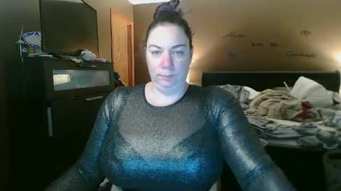 Snapshot of allnaturaltigbitties chatting on February 14, 4:04 am Tig Bitty online show from February 14, 4:04 am