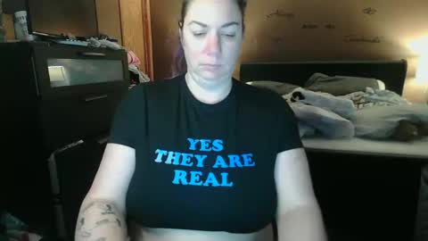 Snapshot of allnaturaltigbitties chatting on February 5, 9:07 pm Tig Bitty online show from February 5, 9:07 pm