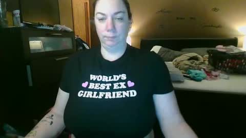 Snapshot of allnaturaltigbitties chatting on February 7, 3:45 am Tig Bitty online show from February 7, 3:45 am