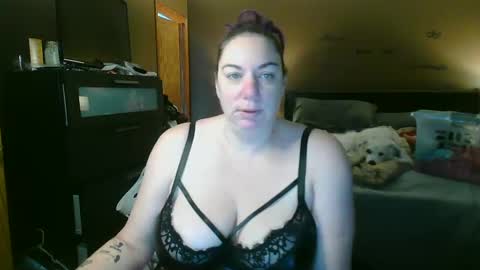 Snapshot of allnaturaltigbitties chatting on December 9, 4:15 pm Tig Bitty online show from December 9, 4:15 pm