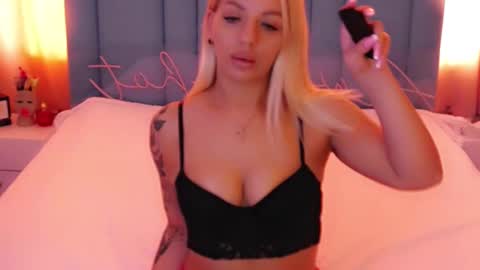 AlwaysHot online show from February 21, 4:18 am