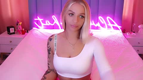 AlwaysHot online show from January 30, 3:22 am