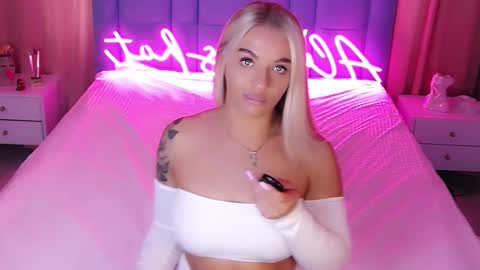 AlwaysHot online show from October 5, 2:27 am